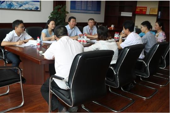 打造五象核心區(qū)新地標(biāo)，助力五象新區(qū)發(fā)展 ——記南寧五象新區(qū)管委會(huì)第五服務(wù)隊(duì)到我司南寧五象總部基地項(xiàng)目開(kāi)展幫扶企業(yè)調(diào)研活動(dòng)